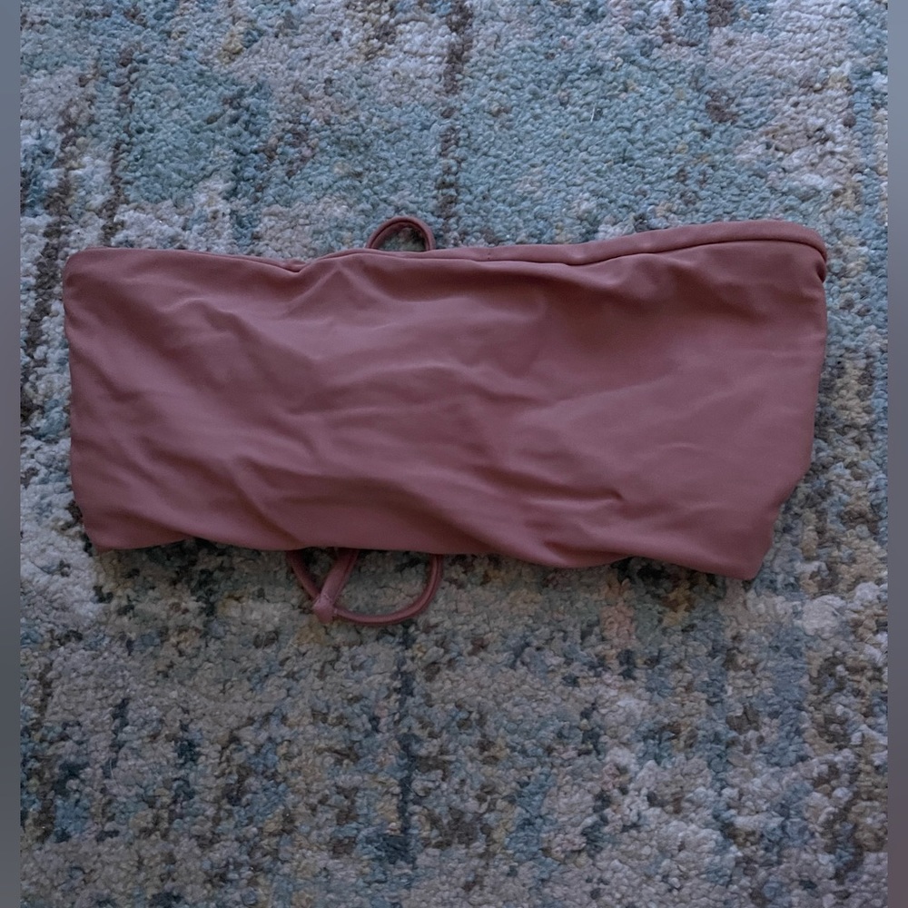 Strapless swim top